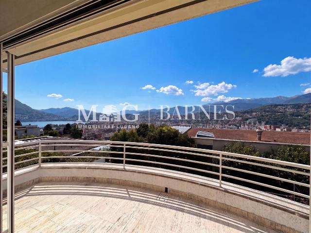 Rent a 4 ½ rooms duplex house in Viganello Flatfox