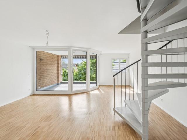 Rent a 4 ½ rooms duplex in Oberwil BL Flatfox