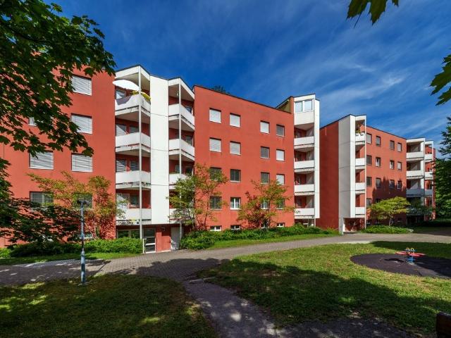 Rent a 5 ½ rooms apartment in Aesch BL Flatfox