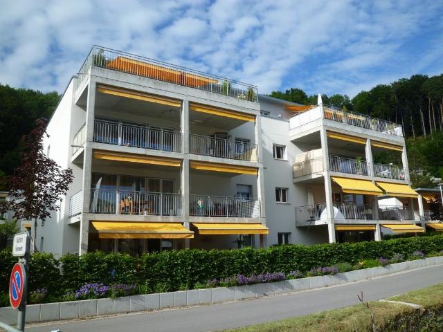 Rent a 5 ½ rooms apartment in Boll Flatfox
