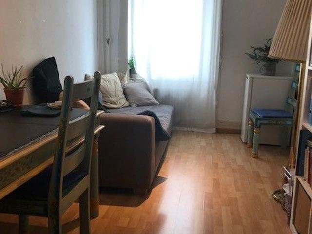 Rent a 5 rooms apartment in Baden