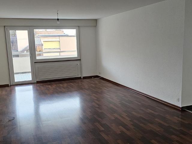 Rent a 5 ½ rooms apartment in St Blaise Flatfox