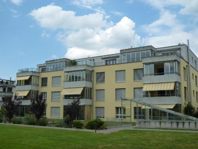 Rent a 5 ½ rooms attic flat in Münsingen Flatfox