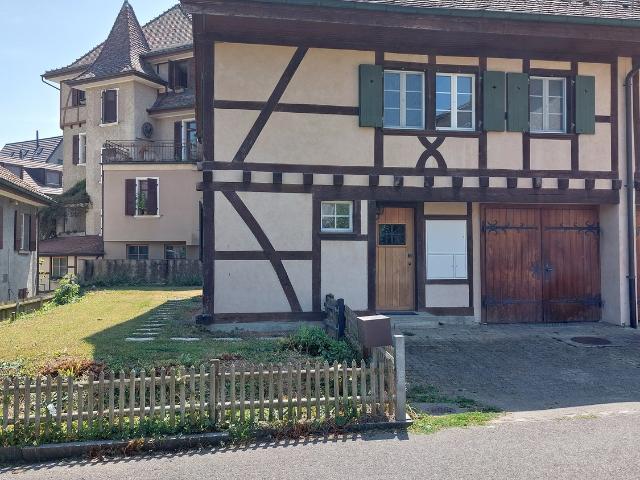Rent a 5 ½ rooms duplex house in Allschwil Flatfox
