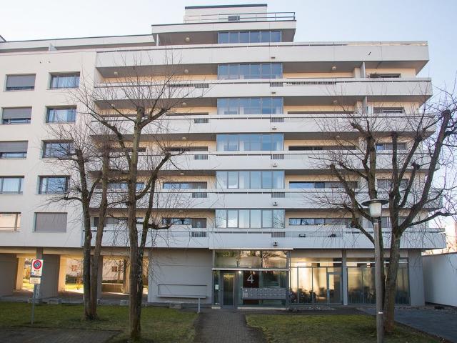 Rent a 5 rooms roof flat in Reinach BL Flatfox