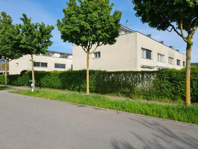 Rent a 5 ½ rooms row house in Lyss Flatfox