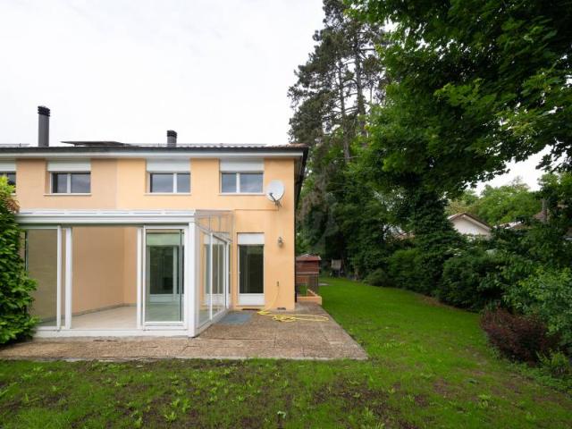 Rent a 5 ½ rooms single house in Bellevue Flatfox