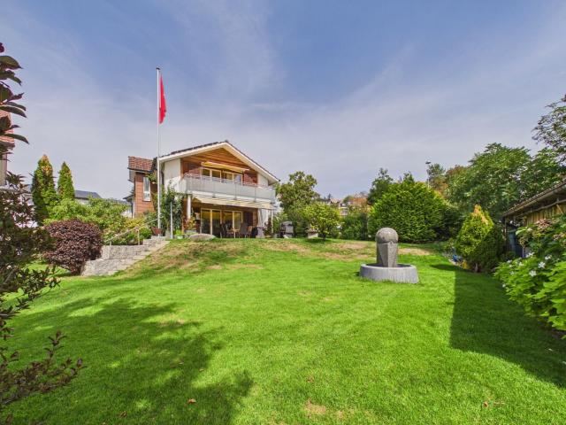 Rent a 5 ½ rooms single house in Männedorf Flatfox