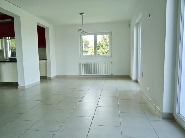Rent a 5 ½ rooms single house in Yens Flatfox