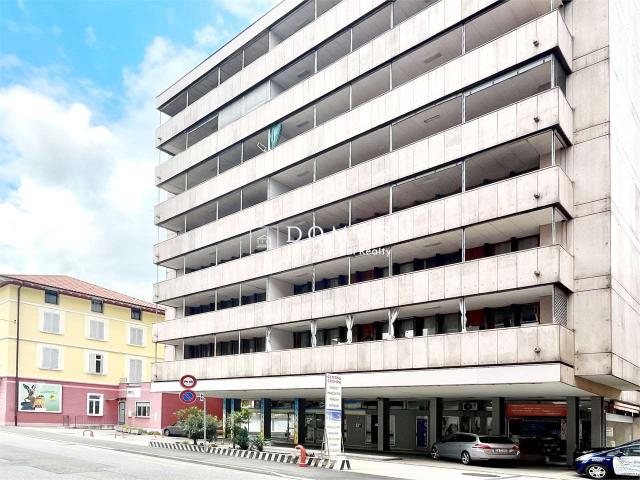 Rent a 6 rooms apartment in Chiasso Flatfox