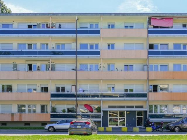Rent a 6 rooms apartment in Meyrin Flatfox