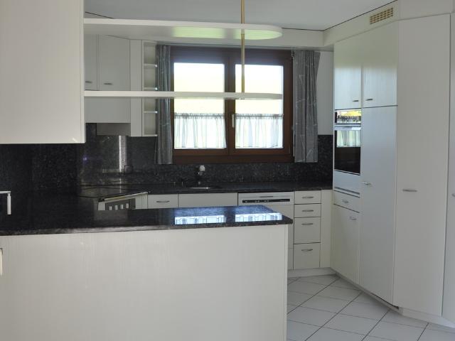 Rent a 6 ½ rooms single house in Neuheim Flatfox