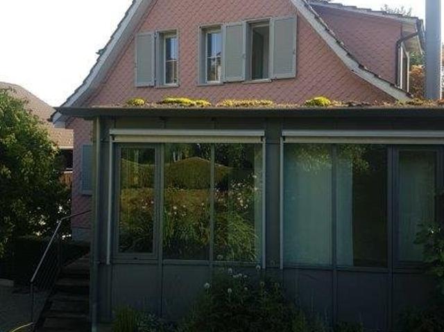Rent a 6 rooms single house in Wädenswil Flatfox