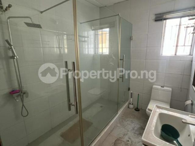 Rent A Luxurious Master Bedroom With Balcony Available in Idado, Lekki Lagos 9NDZW | PropertyPro Nigeria