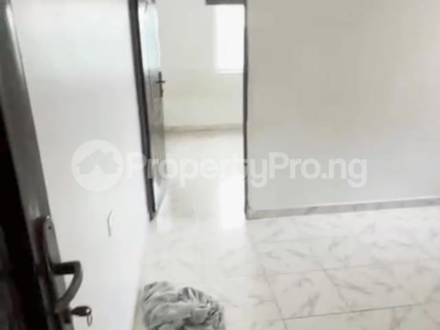 Rent A Standard Decent Mini Flat in Shomolu Lagos 7NZMZ | PropertyPro Nigeria