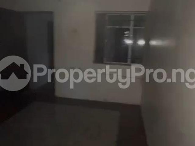 Rent A Standard Roomself Contain in Shomolu Lagos 8NMQJ | PropertyPro Nigeria