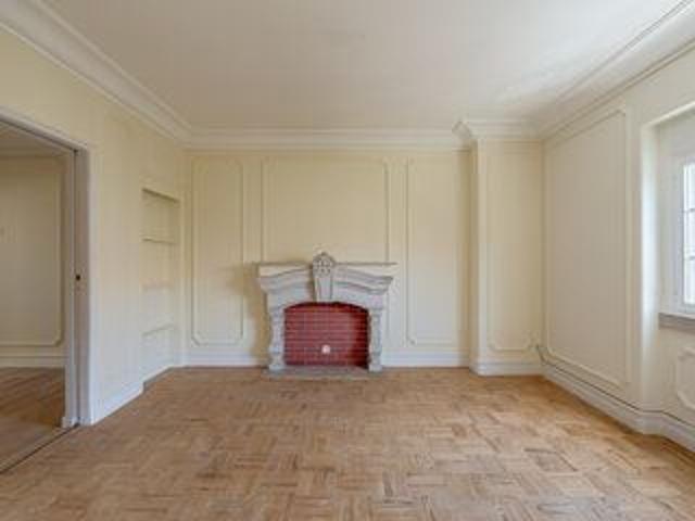 Rent Apartment 3 bedrooms in good condition Avenida de Madrid Areeiro Lisboa kitchen, 3rd floor