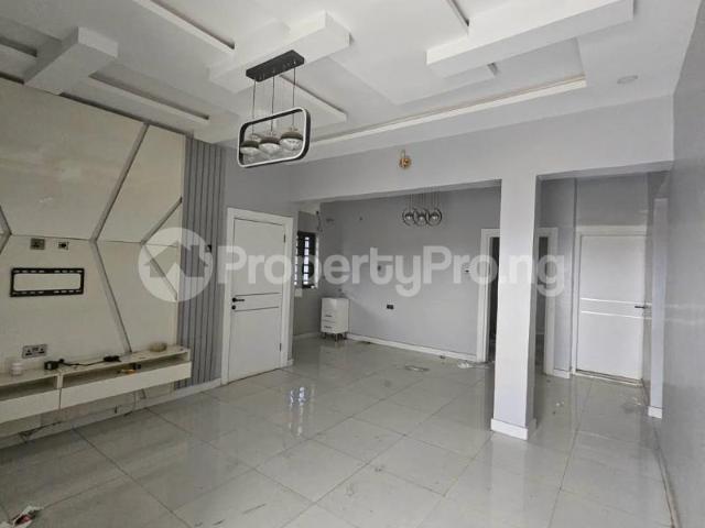 Rent Decent 2 Bedrooms Flat in Akobo, Ibadan Oyo 8NDTZ | PropertyPro Nigeria