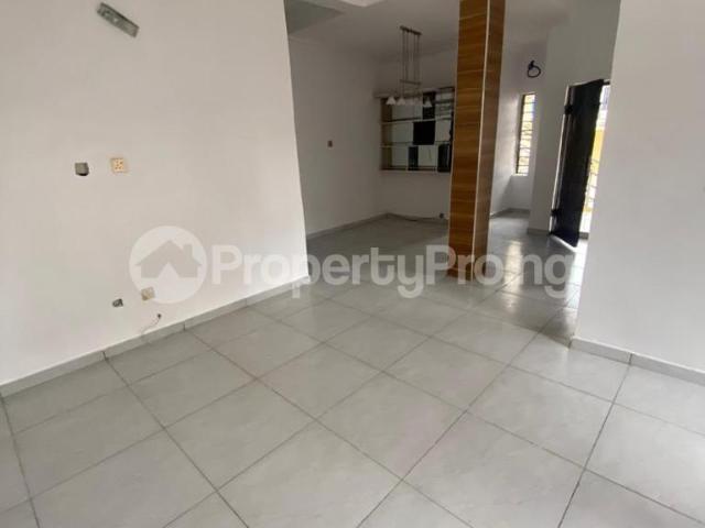 Rent Decent 2bedroom Flat Ground Floor Ensuit in chevron, Lekki Lagos 0NDDV | PropertyPro Nigeria