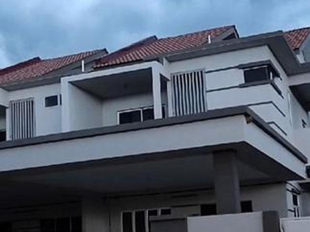 RENT ECM TOWN Corner Lot DoubleStorey House