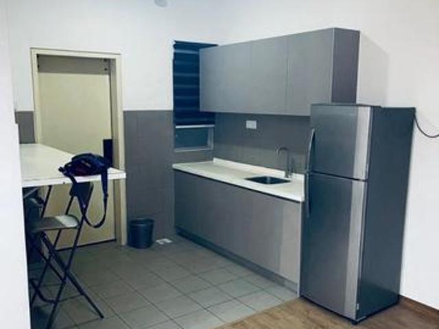 RenT FULLY FURNISHED 3rooms LakeFront Homes 1010sf Cyberjaya MMU UOC