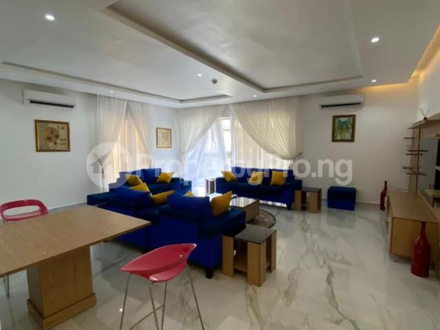 Rent Furnished 2 Bedroom Flat in Lekki Phase 1, Lekki Lagos 4MQER | PropertyPro Nigeria