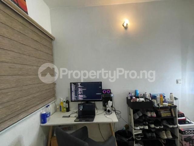Rent Furnished Room In A 3 Bed Shared Flat In Ikate Elegushi in Ikate, Lekki Lagos 9LUVE | PropertyPro Nigeria