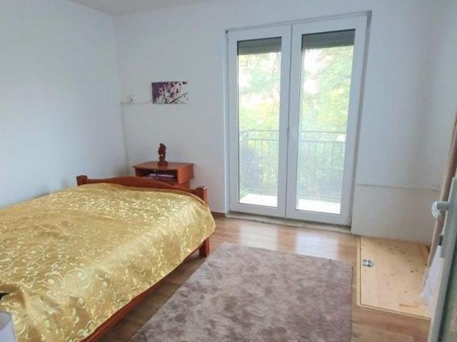 Rent housing 2 rooms at the yard