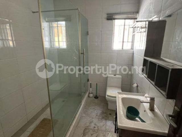 Rent Luxury Masters Bedroom, balcony, kitchen, water 22hrs Powr in Idado, Lekki Lagos 0NCRP | PropertyPro Nigeria