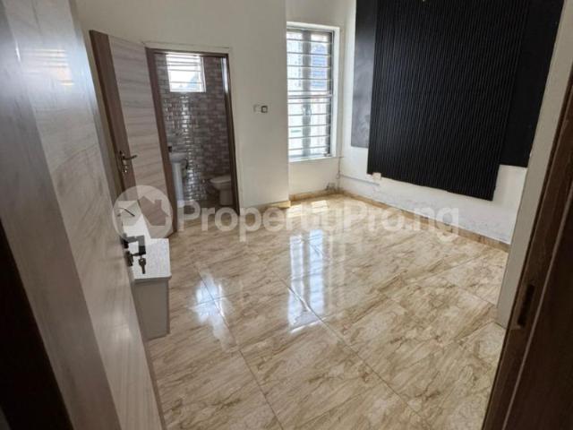 Rent Lovely Semi Master's Bedroom In A Shared Apartment in orchid, Lekki Lagos 7NHTZ | PropertyPro Nigeria