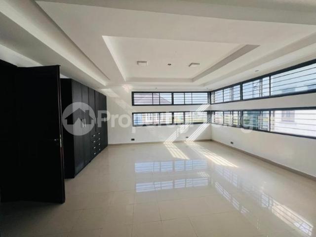 Rent Partly Serviced 4 Bedroom Semi Detached Duplex With Bq in Osapa london, Lekki Lagos 5MYFJ | PropertyPro Nigeria