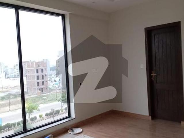 Rent: PKR 60,000/month Apartment Features & Amenities: Etihad Town Phase 1