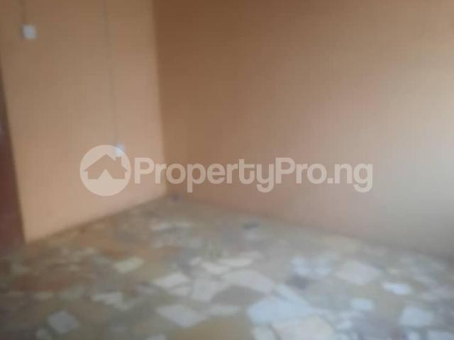 Rent Room Self Contain in Itire, Surulere Lagos 6MQNF | PropertyPro Nigeria