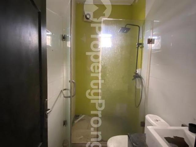 Rent Room Self Contained in chevron, Lekki Lagos 3NMTG | PropertyPro Nigeria
