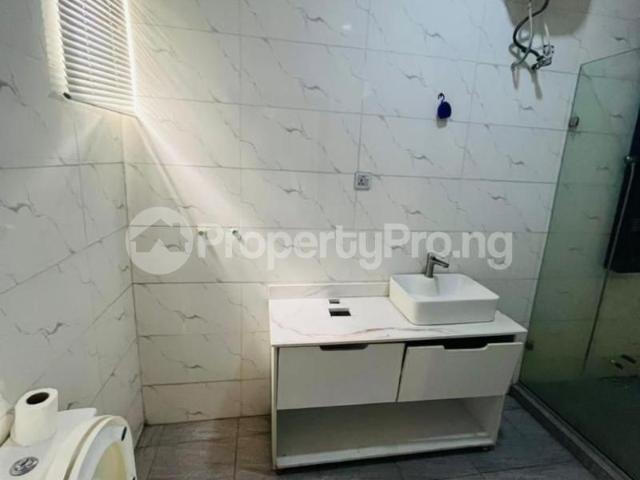 Rent Semi Master Bedroom In A Shared Apartment in orchid, Lekki Lagos 5MSFL | PropertyPro Nigeria