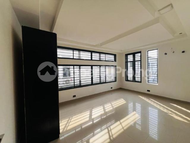 Rent 4 Bedroom Semi Detached Duplex in Osapa london, Lekki Lagos 4NESZ | PropertyPro Nigeria