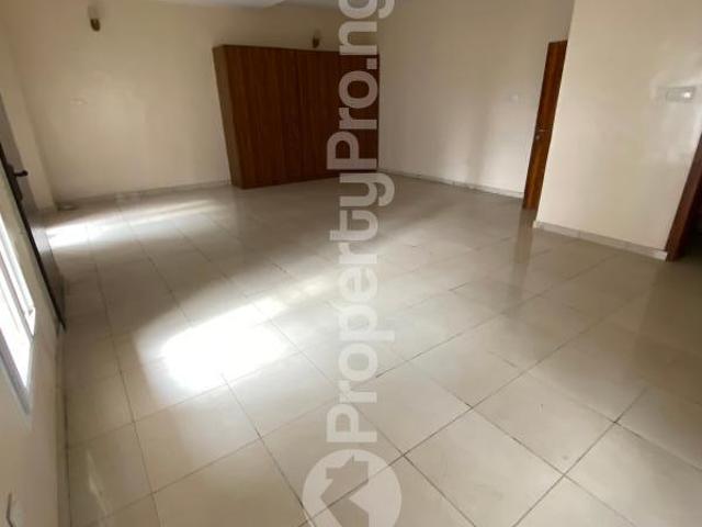 Rent Serviced 4 Bedroom Semi Detached Duplex With Bq in Lekki Lagos 5LVDW | PropertyPro Nigeria