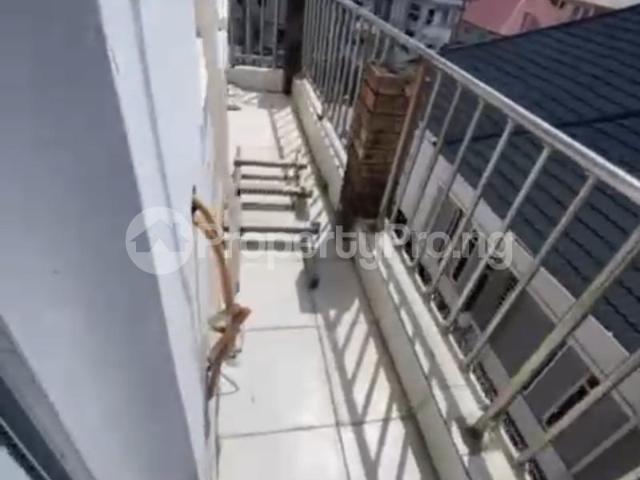 Rent Spacious Miniflat Fitted Kitchen, Balcony. 24hrs Powr in chevron, Lekki Lagos 3NCPJ | PropertyPro Nigeria