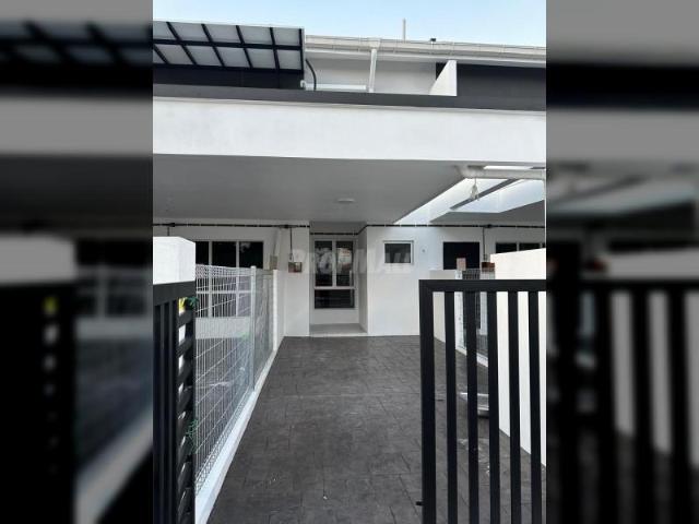 RENT Taman Warisan Mewah SIKAMAT seremban TOWNHOUSE GROUND FLOOR
