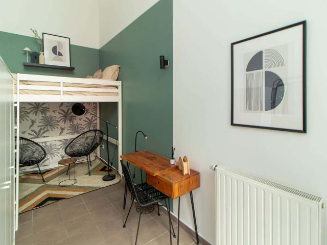 Rent this 11 m² in coliving room with mezzanine in Paris PA87