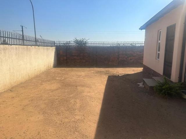 Rent to buy at Southern gateway available immediately!