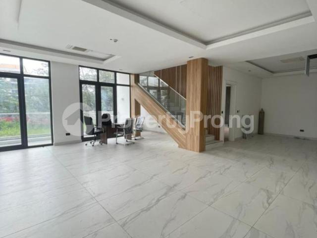 Rent Waterfront 3 & 4 Bedroom Maisonette With Pool in Banana Island, Ikoyi Lagos 4MZUA | PropertyPro Nigeria