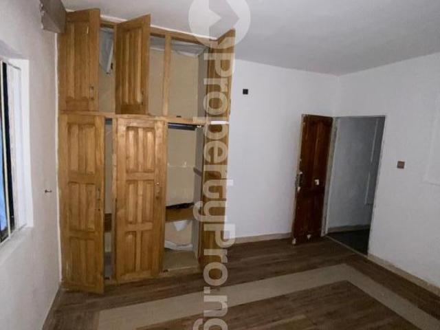 Rent Renovated 2 Bedroom Flat in Osapa london, Lekki Lagos 7NLRV | PropertyPro Nigeria