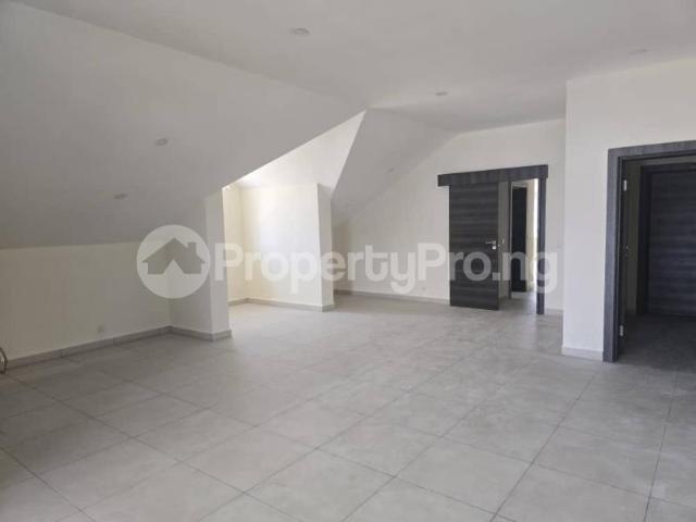Rent 1 Bedroom Pentflat With Bq in Osborne Foreshore Estate, Ikoyi Lagos 4MTUY | PropertyPro Nigeria