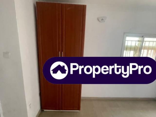 Rent 2 Bedroom Flat in Lekki Lagos 3MYLX | PropertyPro Nigeria
