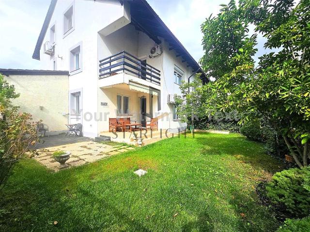 Rent 3 bedroom villa | Community Pool & Private Sauna | Iancu Nicolae