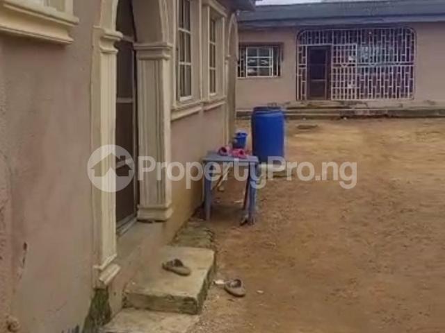 Rent 3 Bedroom Bungalow in Ejigbo, Lagos 8NRCY | PropertyPro Nigeria