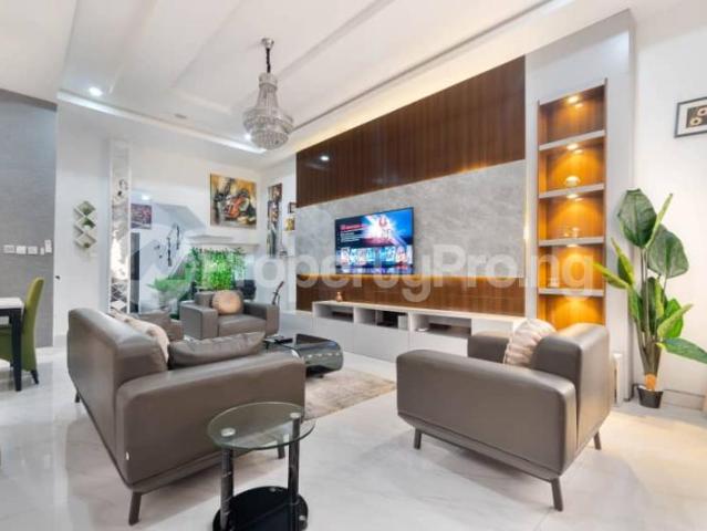 Rent 4 Bedroom Duplex in chevron, Lekki Lagos 0LUYP | PropertyPro Nigeria