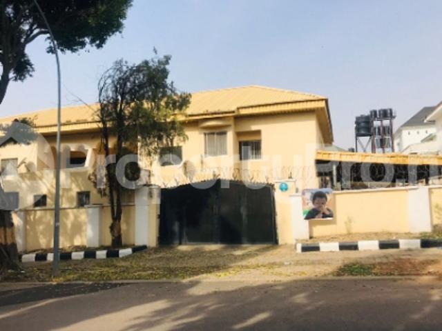 Rent 4 Bedroom Semi Detached Duplex With A Bq in Wuse 2 Abuja 1NFFM | PropertyPro Nigeria