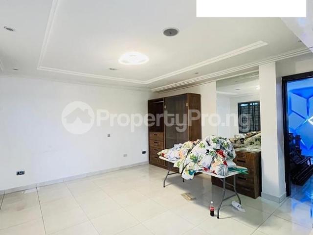 Rent 4 Bedroom Semi Detached Duplex With Bq in Lekki Phase 1, Lekki Lagos 1MUZL | PropertyPro Nigeria